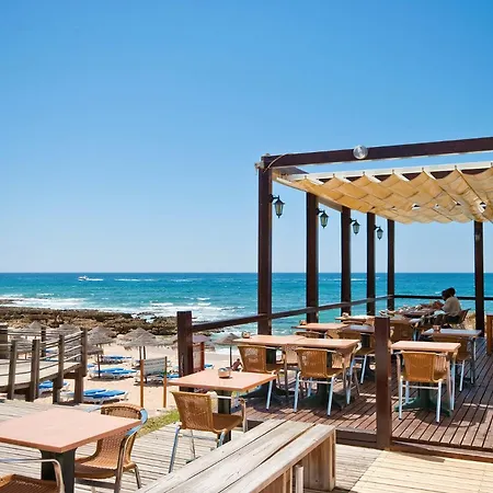 Holiday home Helene Norvilla: Luxury Retreat With Heated Pool Near Gale