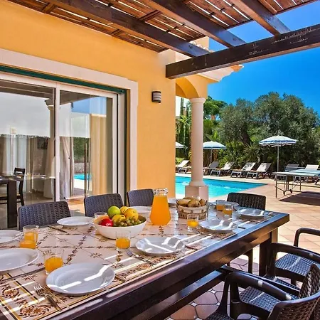 Helene Norvilla: Luxury Retreat With Heated Pool Near Gale